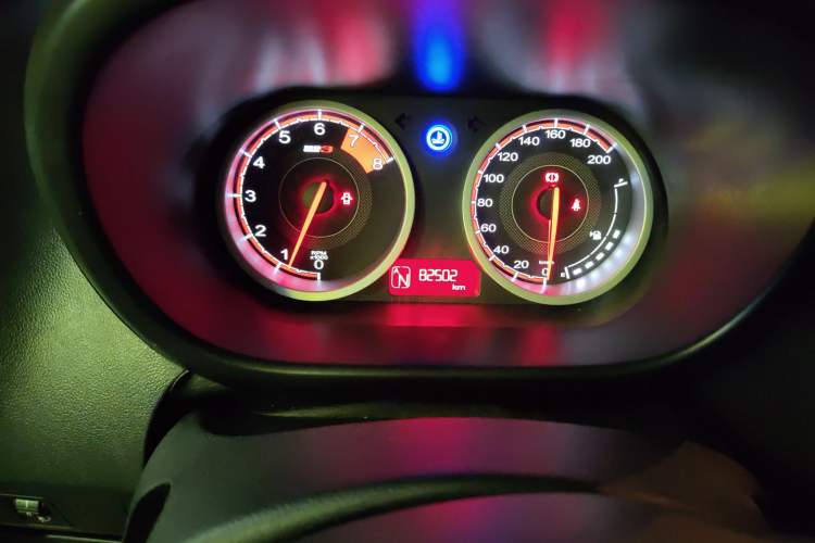 Used MG 3SW 2015 1.5L AMT Elite Model Odometer Close Up
