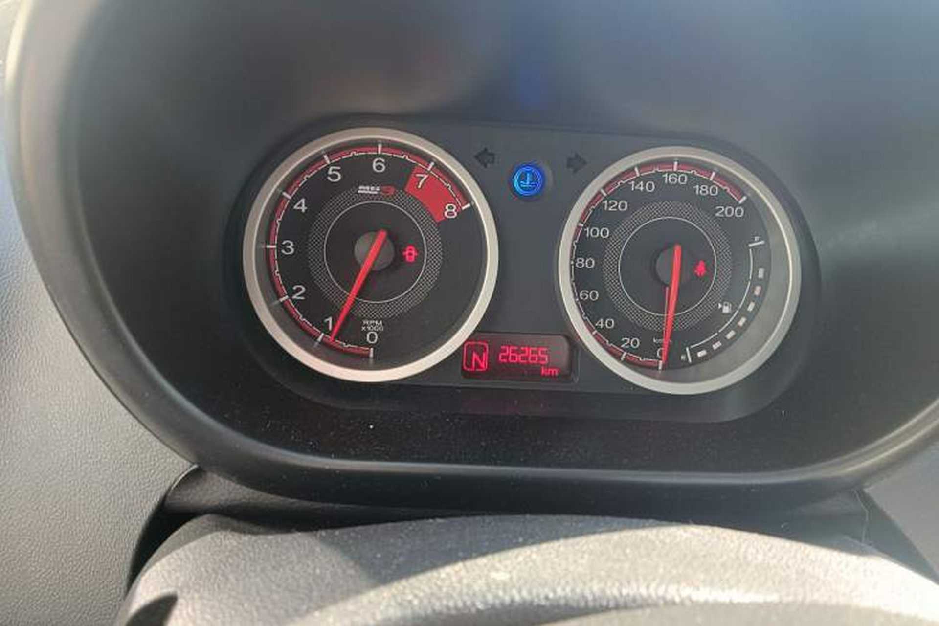 Used MG 3SW 2015 1.5L AMT Elite Model Odometer Close Up