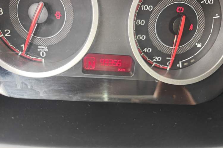 Used MG 3SW 2015 1.5L AMT Elite Model Odometer Close Up