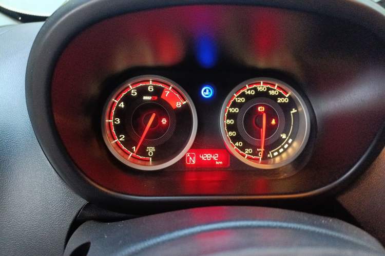 Used MG 3SW 2015 1.5L AMT Elite Model Odometer Close Up