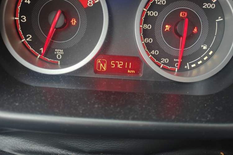Used MG 3SW 2015 1.5L AMT Elite Model Odometer Close Up