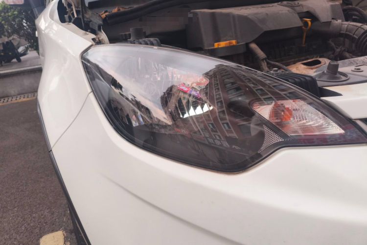 Used MG 3SW 2015 1.5L AMT Elite Model Right Front Headlight