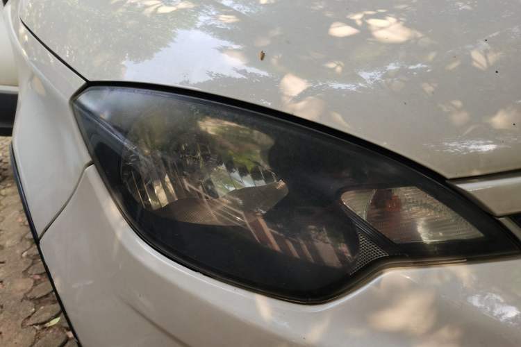 Used MG 3SW 2015 1.5L AMT Elite Model Right Front Headlight
