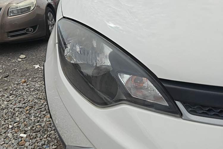 Used MG 3SW 2015 1.5L AMT Elite Model Right Front Headlight
