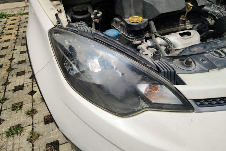Used MG 3SW 2015 1.5L AMT Elite Model Right Front Headlight