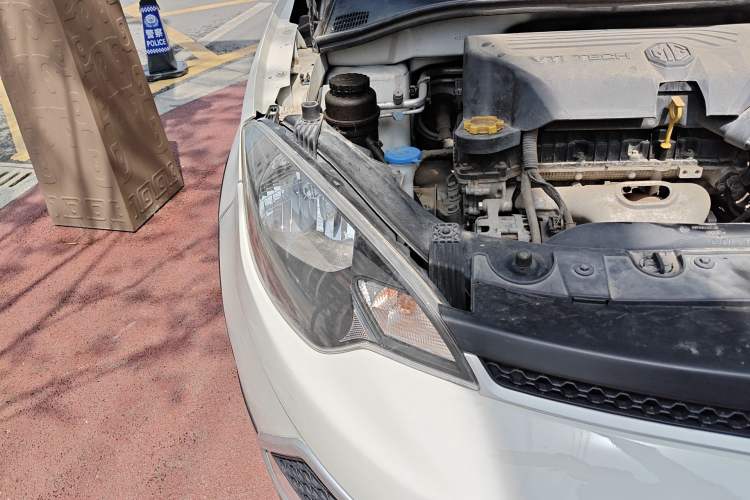 Used MG 3SW 2015 1.5L AMT Elite Model Right Front Headlight