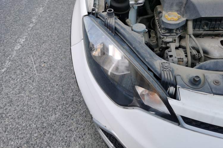 Used MG 3SW 2015 1.5L AMT Elite Model Right Front Headlight