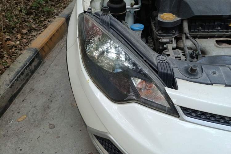 Used MG 3SW 2015 1.5L AMT Elite Model Right Front Headlight