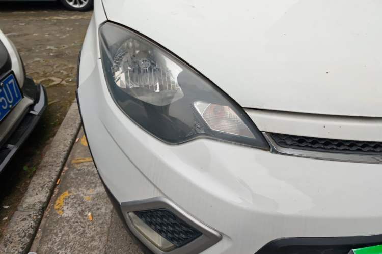 Used MG 3SW 2015 1.5L AMT Elite Model Right Front Headlight