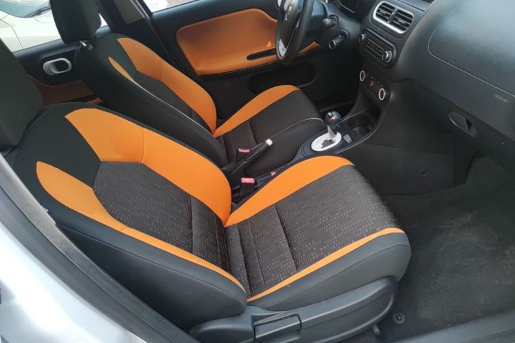 Used MG 3SW 2015 1.5L AMT Elite Model Right Front Seat