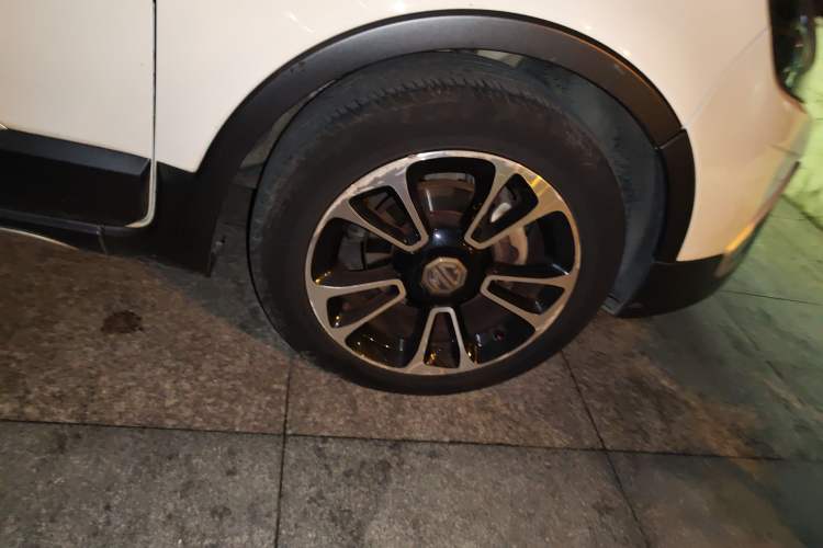 Used MG 3SW 2015 1.5L AMT Elite Model Right Front Wheel Hub