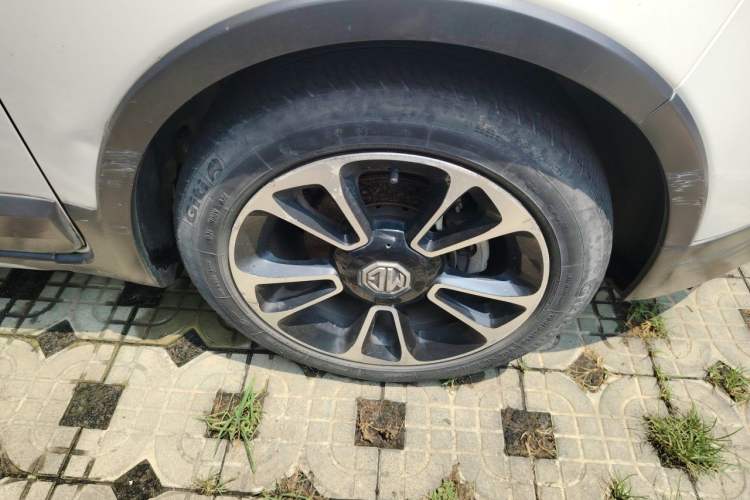 Used MG 3SW 2015 1.5L AMT Elite Model Right Front Wheel Hub