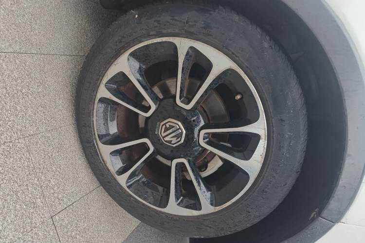 Used MG 3SW 2015 1.5L AMT Elite Model Right Front Wheel Hub