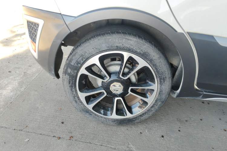 Used MG 3SW 2015 1.5L AMT Elite Model Right Rear Wheel Hub