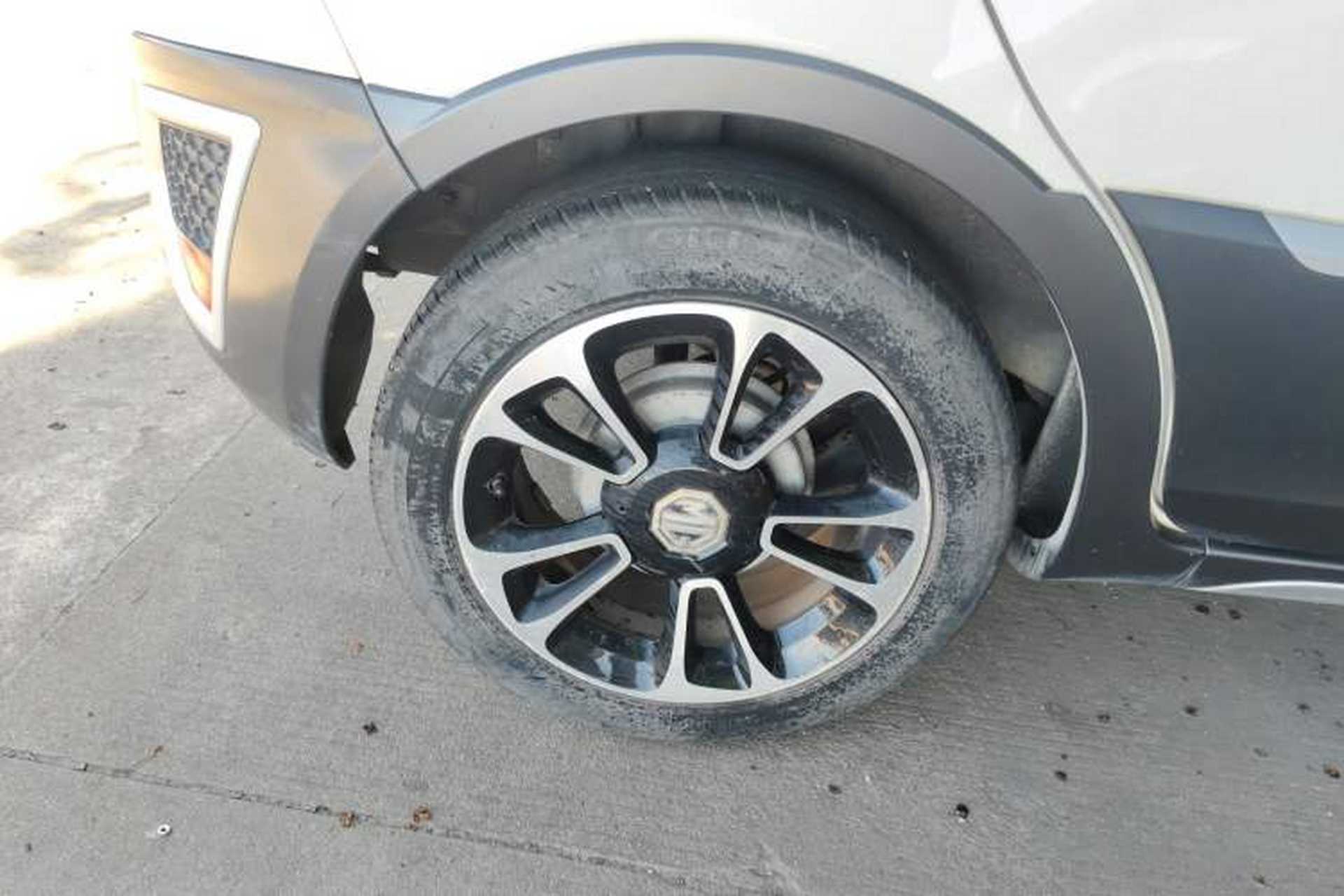 Used MG 3SW 2015 1.5L AMT Elite Model Right Rear Wheel Hub