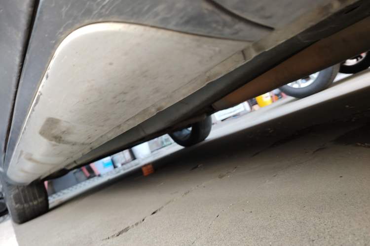 Used MG 3SW 2015 1.5L AMT Elite Model Right Side Sill