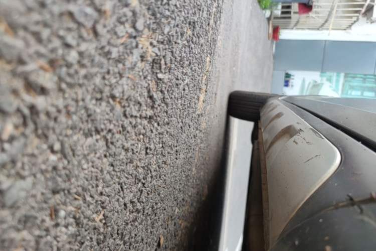 Used MG 3SW 2015 1.5L AMT Elite Model Right Side Sill