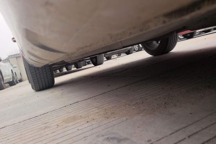 Used MG 3SW 2015 1.5L AMT Elite Model Right Side Sill