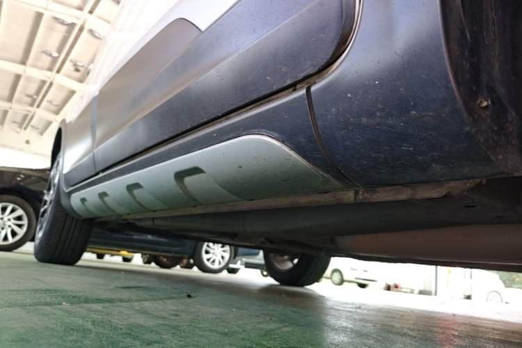 Used MG 3SW 2015 1.5L AMT Elite Model Right Side Sill