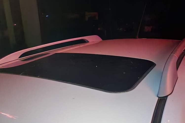 Used MG 3SW 2015 1.5L AMT Elite Model Roof
