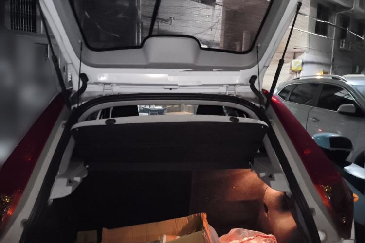 Used MG 3SW 2015 1.5L AMT Elite Model Trunk