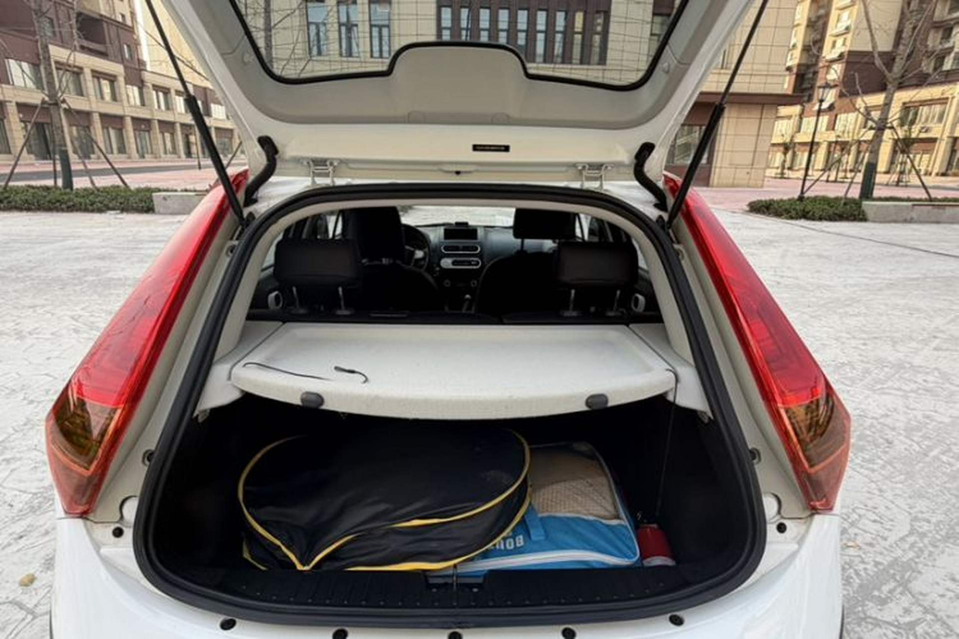 Used MG 3SW 2015 1.5L AMT Elite Model Trunk