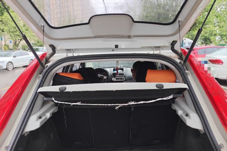 Used MG 3SW 2015 1.5L AMT Elite Model Trunk