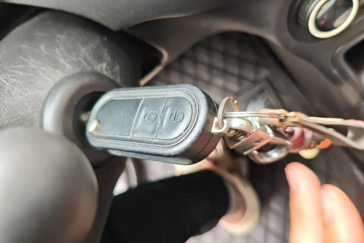 Used MG 3SW 2015 1.5L AMT Elite Model Vehicle Key