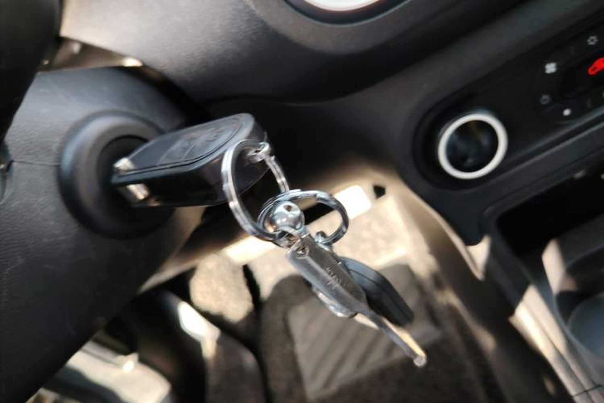 Used MG 3SW 2015 1.5L AMT Elite Model Vehicle Key