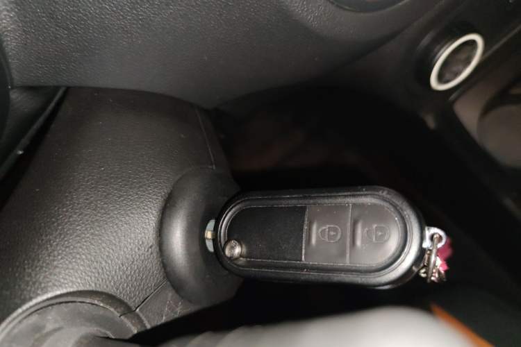 Used MG 3SW 2015 1.5L AMT Elite Model Vehicle Key