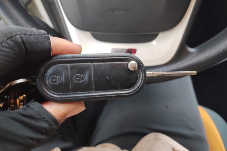 Used MG 3SW 2015 1.5L AMT Elite Model Vehicle Key