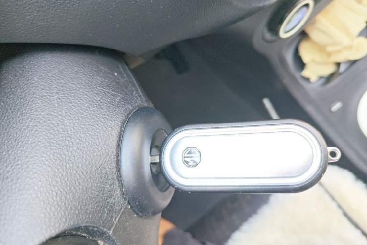 Used MG 3SW 2015 1.5L AMT Elite Model Vehicle Key