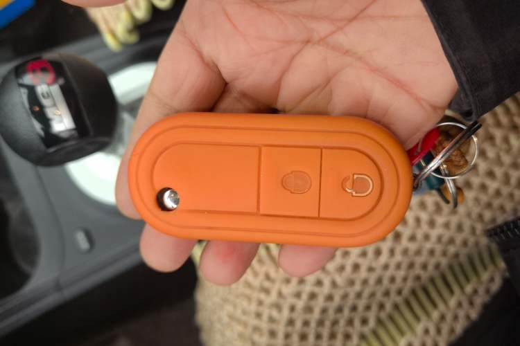 Used MG 3SW 2015 1.5L AMT Elite Model Vehicle Key