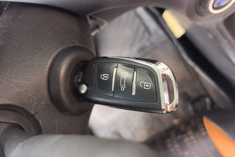 Used MG 3SW 2015 1.5L AMT Elite Model Vehicle Key