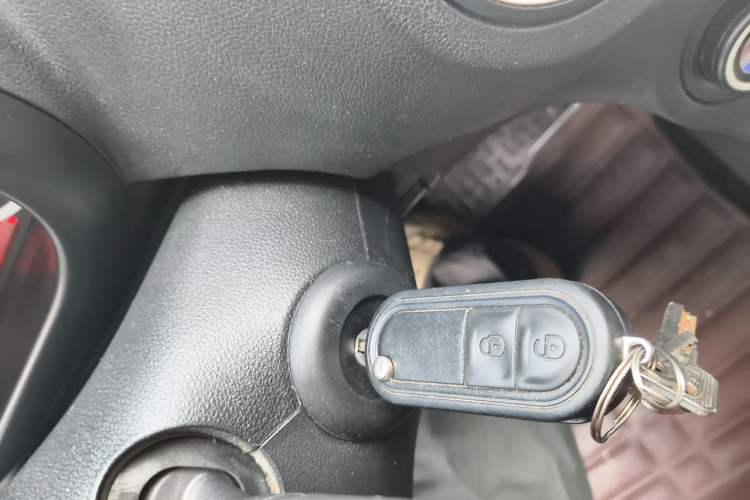 Used MG 3SW 2015 1.5L AMT Elite Model Vehicle Key