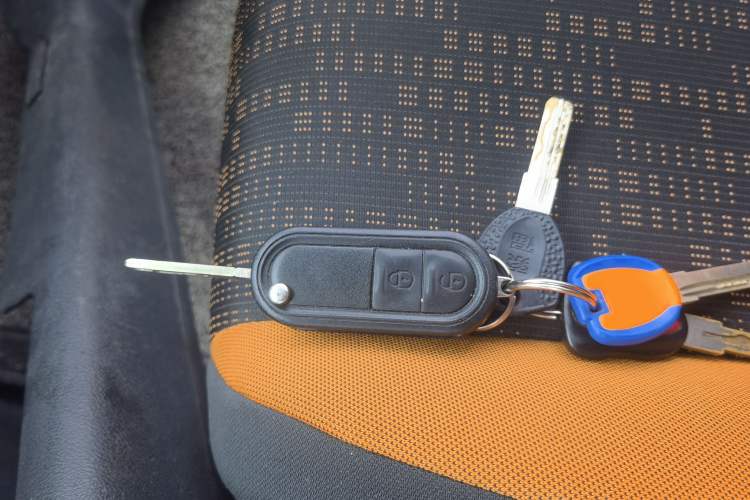 Used MG 3SW 2015 1.5L AMT Elite Model Vehicle Key