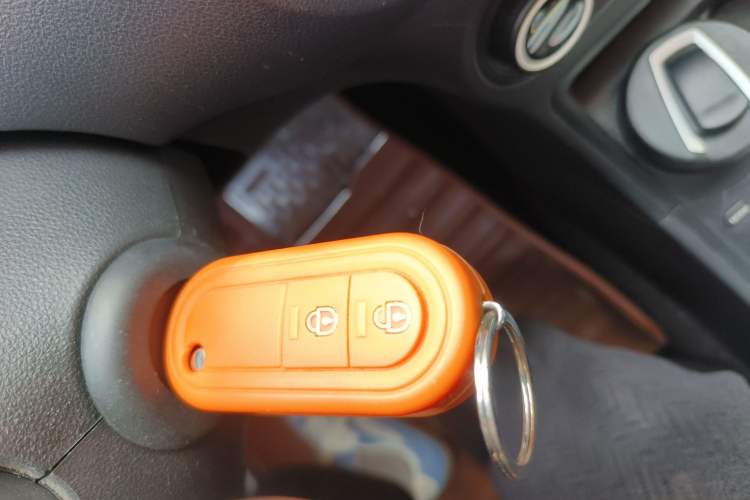 Used MG 3SW 2015 1.5L AMT Elite Model Vehicle Key