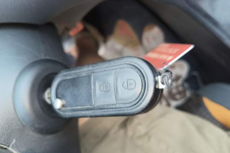 Used MG 3SW 2015 1.5L AMT Elite Model Vehicle Key