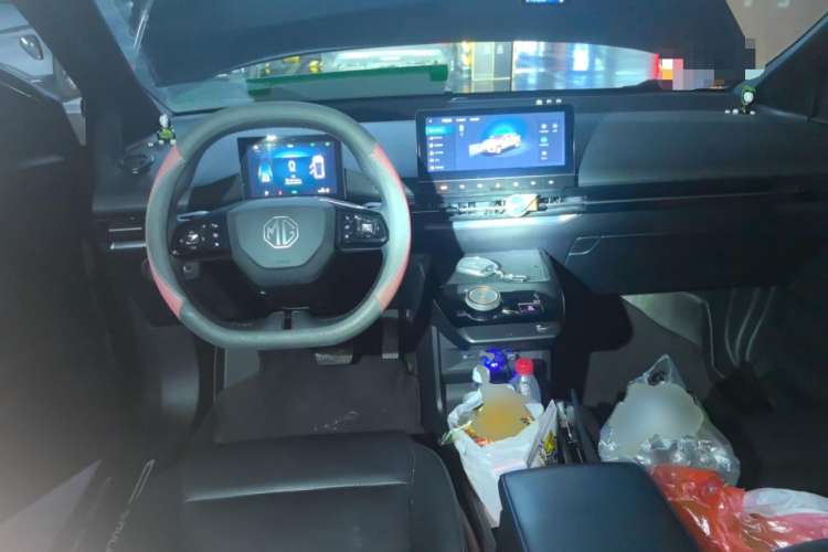 Used MG 4 EV 2022 425 km Flagship Edition Center Console