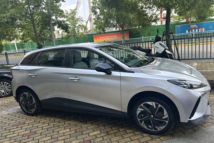 Used MG 4 EV 2023 415 km Range Sea-Champion Executive Edition Exterior 3