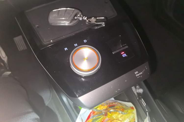 Used MG 4 EV 2022 425 km Flagship Edition Gear Lever