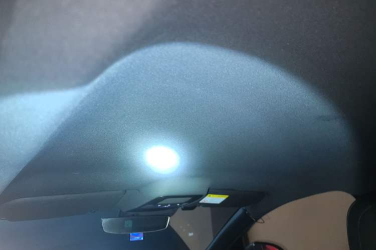 Used MG 4 EV 2022 425 km Flagship Edition Headliner