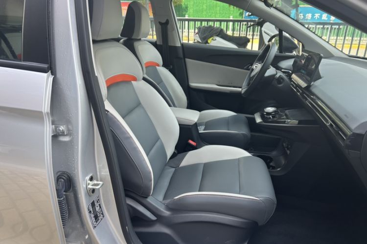 Used MG 4 EV 2023 415 km Range Sea-Champion Executive Edition Interior 7