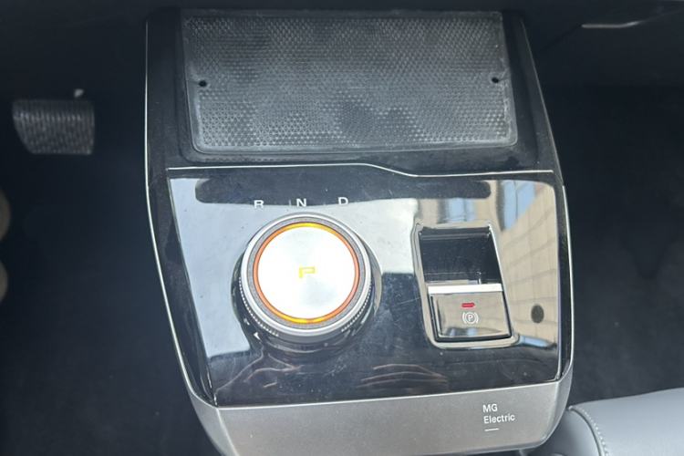 Used MG 4 EV 2023 415 km Range Sea-Champion Executive Edition Interior 9
