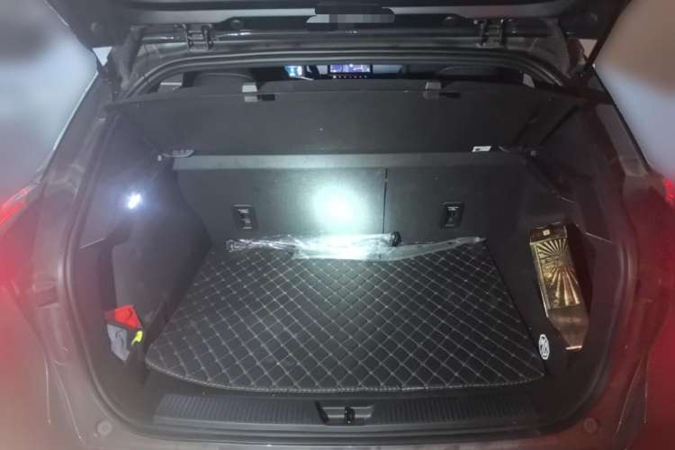 Used MG 4 EV 2022 425 km Flagship Edition Trunk