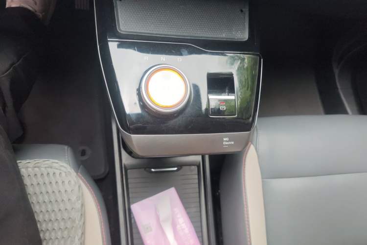 Used MG 4 EV 2022 520 km Flagship Edition Gear Lever