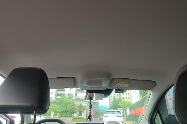 Used MG 4 EV 2022 520 km Flagship Edition Headliner