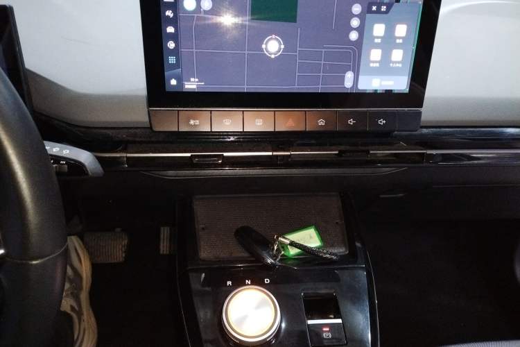 Used MG 4 EV 2022 425 km Fashion Edition Audio And AC Panel