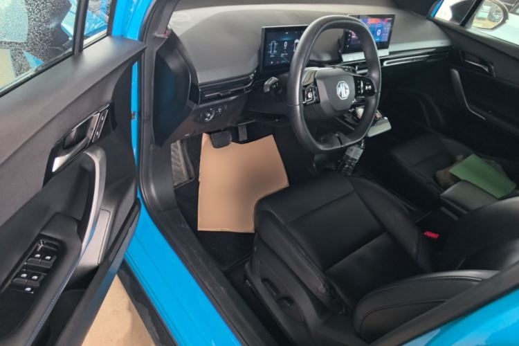 Used MG 4 EV 2022 425 km Luxury Edition Driver Seat