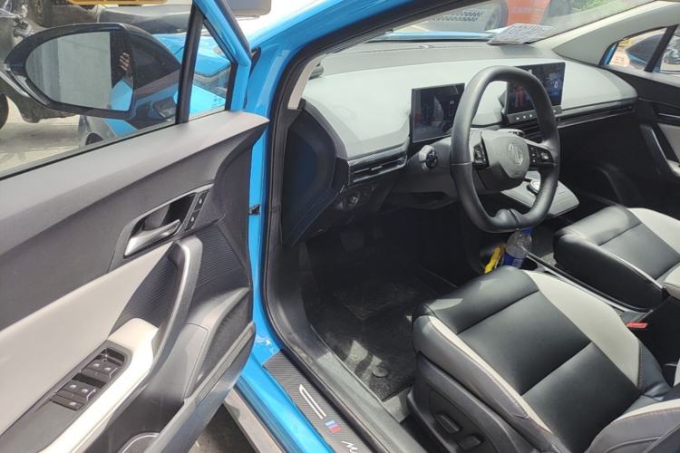 Used MG 4 EV 2022 425 km Luxury Edition Driver Seat